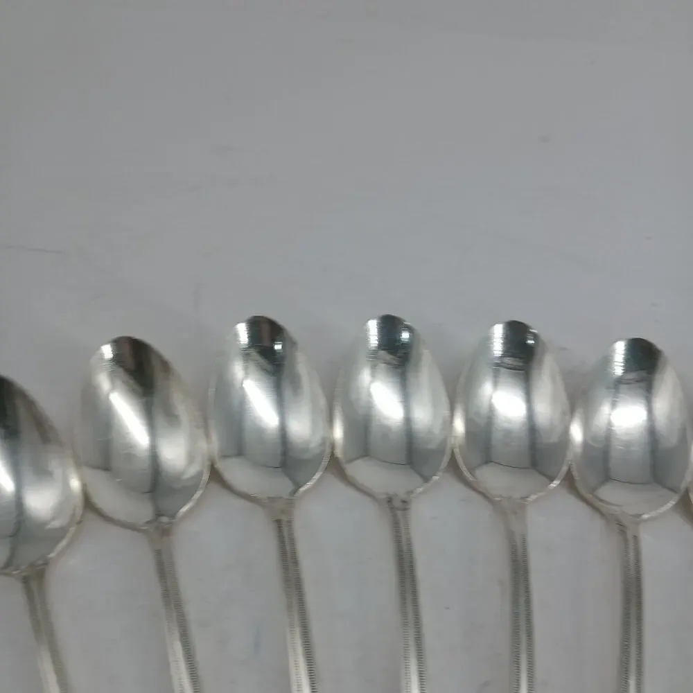 8X Tsp 1847 Rogers Bros IS Remembrance Silverplate Silverware Teaspoons